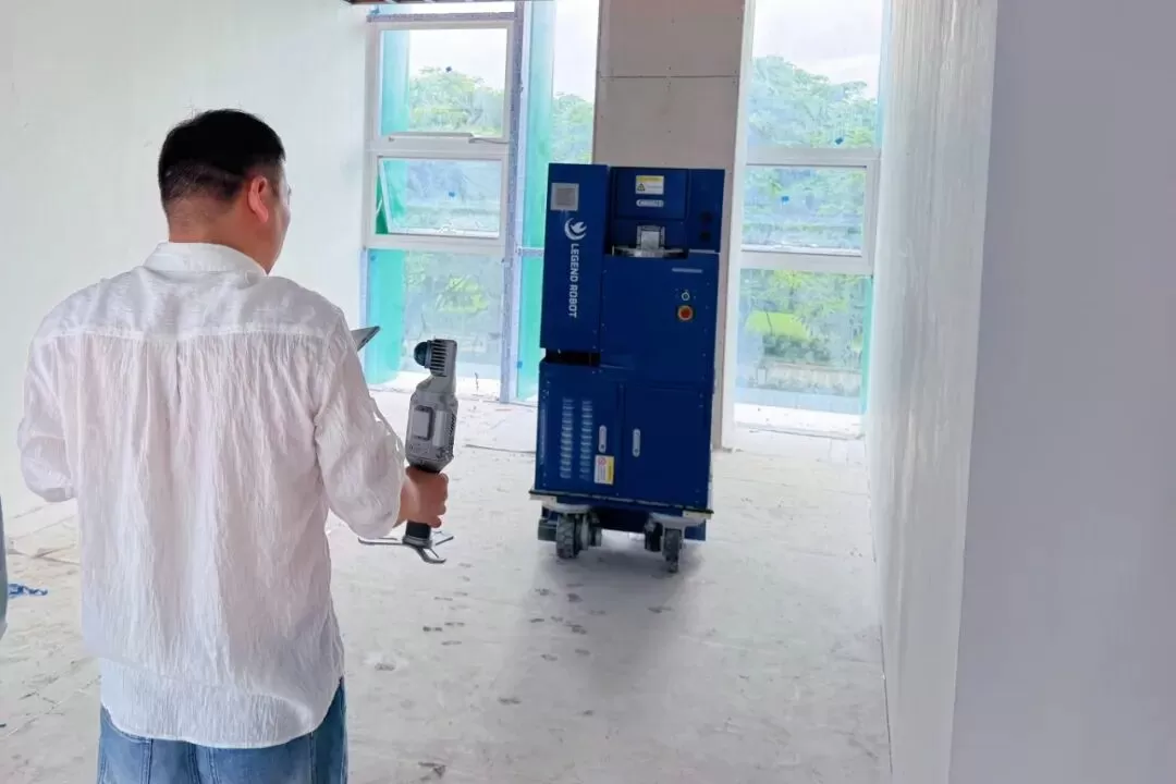 领鹊3.3m腻子喷涂机器人入驻泰国Reignwood Park,助力国际精工建设 领鹊3.3m腻子喷涂机器人入驻泰国Reignwood Park,助力国际精工建设