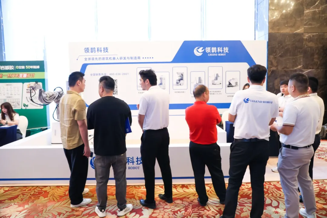 领鹊科技荣膺“建筑机器人突出影响力品牌”大奖